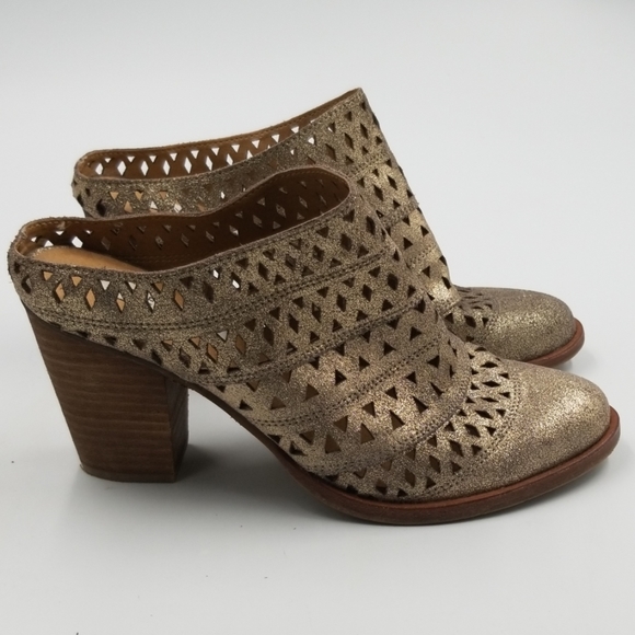 Steve Madden Gold Dust Harmony Stacked Heel Mule - Picture 6 of 10